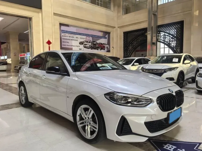 2022 BMW 1 Series 1.5T 140HP L3 7DCT,autocango,china used car exporter,china ev exporter,chinese used car exporter,chinese used ev exporter