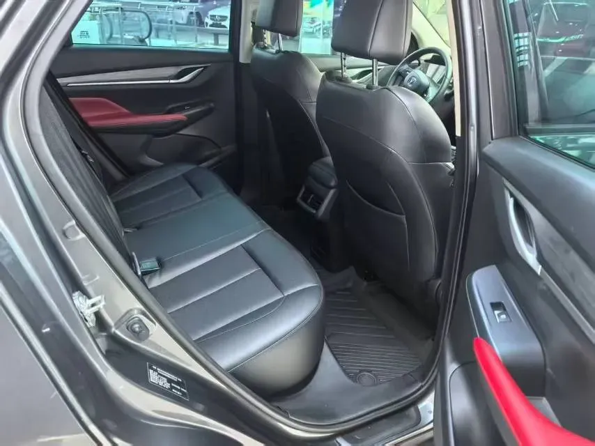 2021 ChangAn CS55 Plus 1.5T 180HP L4 7DCT,autocango,china used car exporter,china ev exporter,chinese used car exporter,chinese used ev exporter