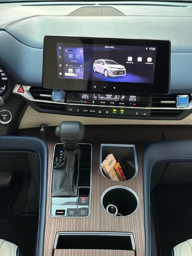 2024 Toyota Sienna 2.5L 189HP L4 E-CVT Hybrid,autocango,china used car exporter,china ev exporter,chinese used car exporter,chinese used ev exporter