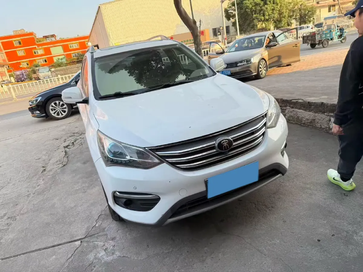 2018 BYD Song 1.5T 154HP L4 6MT,autocango,china used car exporter,china ev exporter,chinese used car exporter,chinese used ev exporter