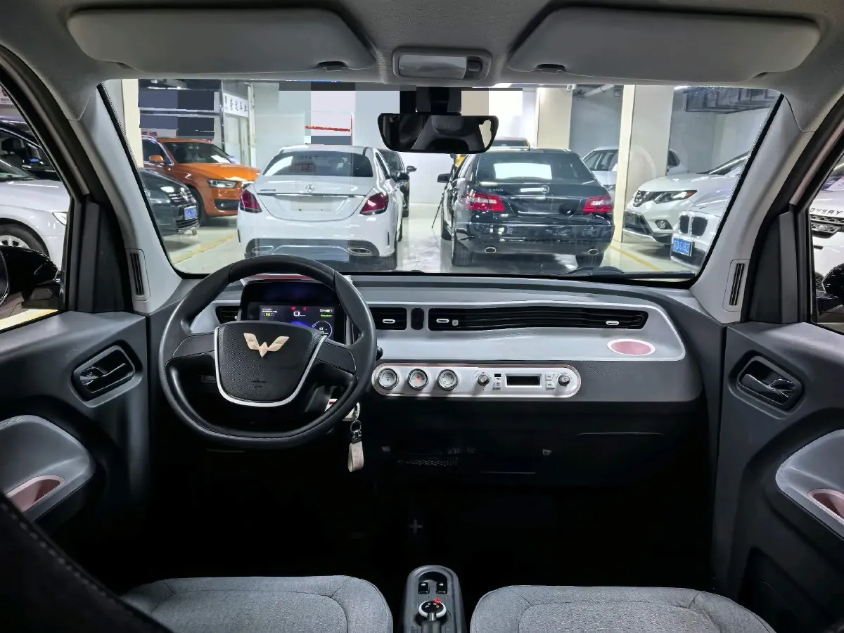 2021 WuLing HongGuang MINI EV BEV 9.3KWH,autocango,china used car exporter,china ev exporter,chinese used car exporter,chinese used ev exporter