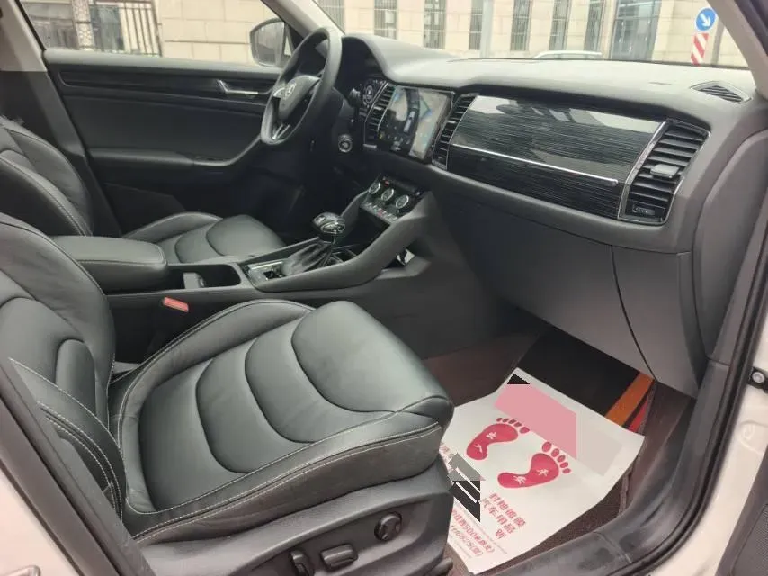 2019 Chevrolet Equinox 2.0T 260HP L4 9AT,autocango,china used car exporter,china ev exporter,chinese used car exporter,chinese used ev exporter