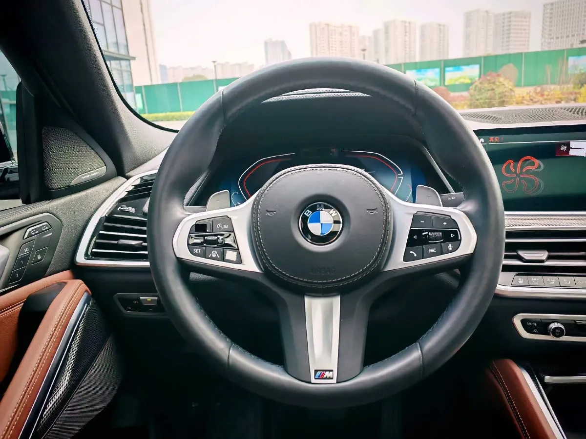 2022 BMW X6 3.0T 333HP L6 8AT,autocango,china used car exporter,china ev exporter,chinese used car exporter,chinese used ev exporter