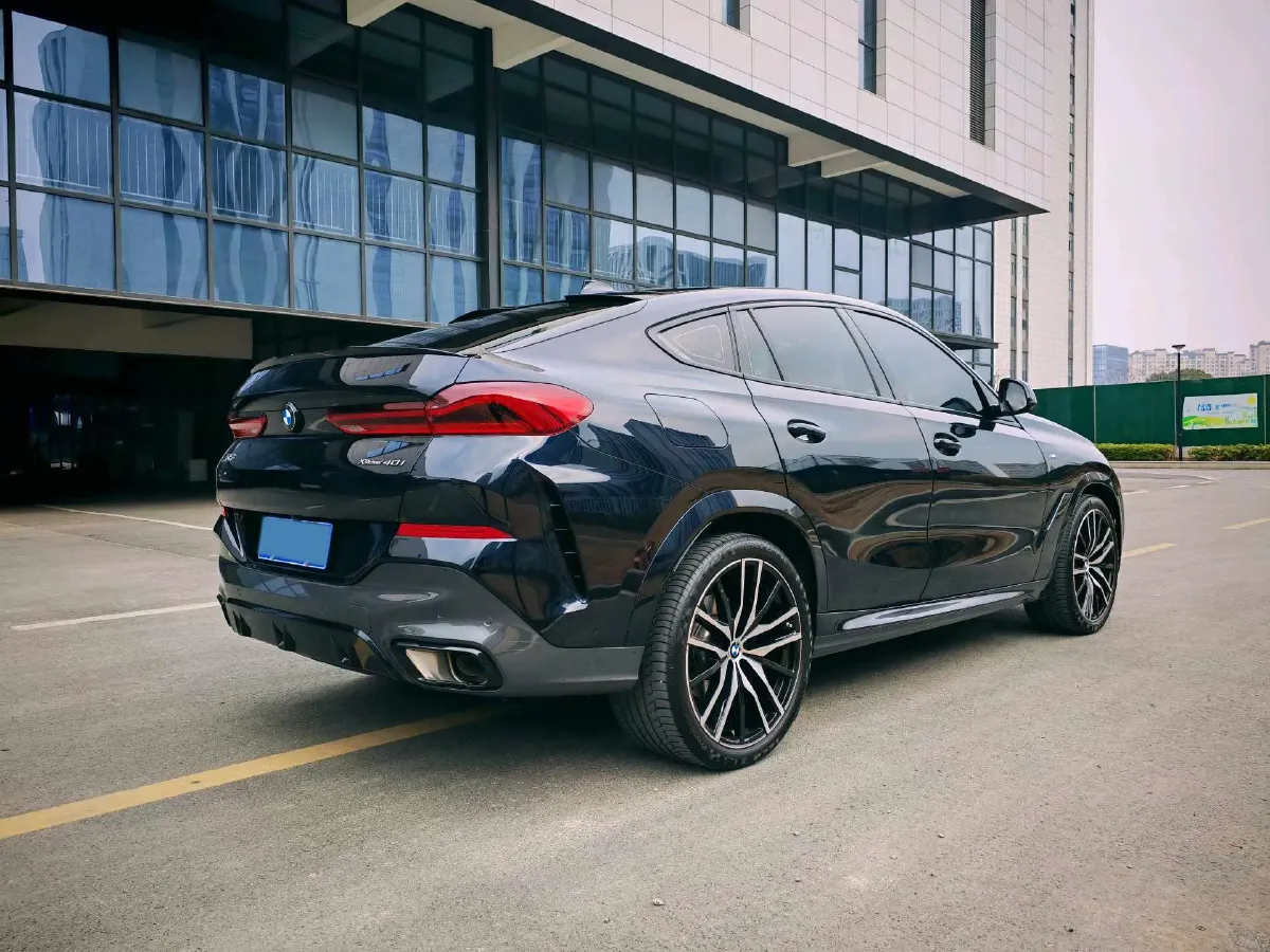 2022 BMW X6 3.0T 333HP L6 8AT,autocango,china used car exporter,china ev exporter,chinese used car exporter,chinese used ev exporter