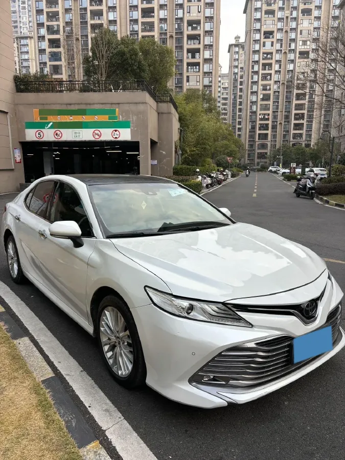 2018 Toyota Camry 2.5L 209HP L4 8AT,autocango,china used car exporter,china ev exporter,chinese used car exporter,chinese used ev exporter