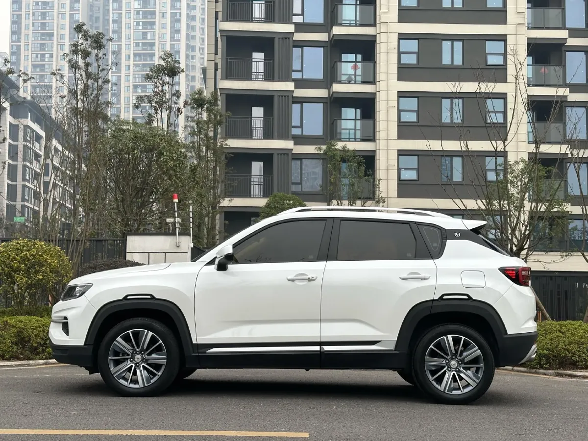 2019 ChangAn CS35 Plus 1.4T 158HP L4 7DCT,autocango,china used car exporter,china ev exporter,chinese used car exporter,chinese used ev exporter