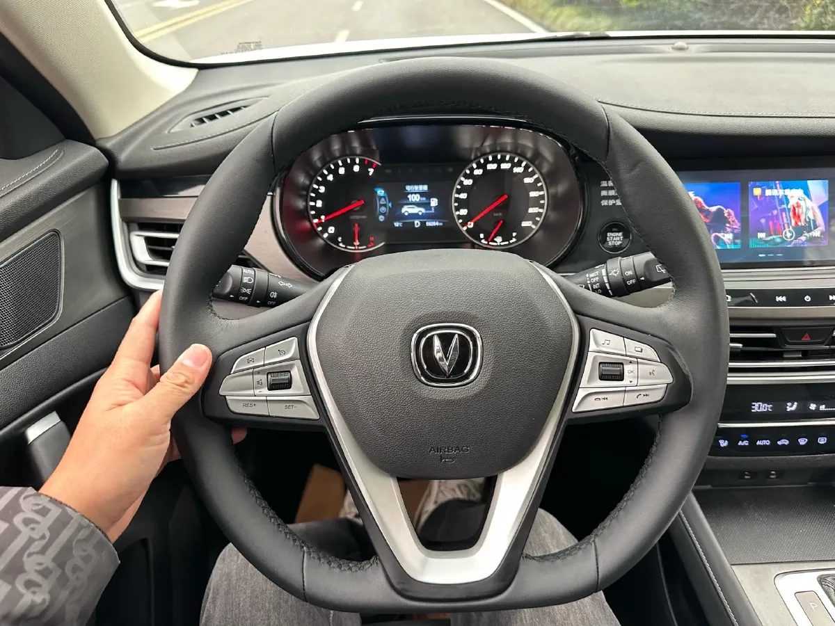 2019 ChangAn CS35 Plus 1.4T 158HP L4 7DCT,autocango,china used car exporter,china ev exporter,chinese used car exporter,chinese used ev exporter