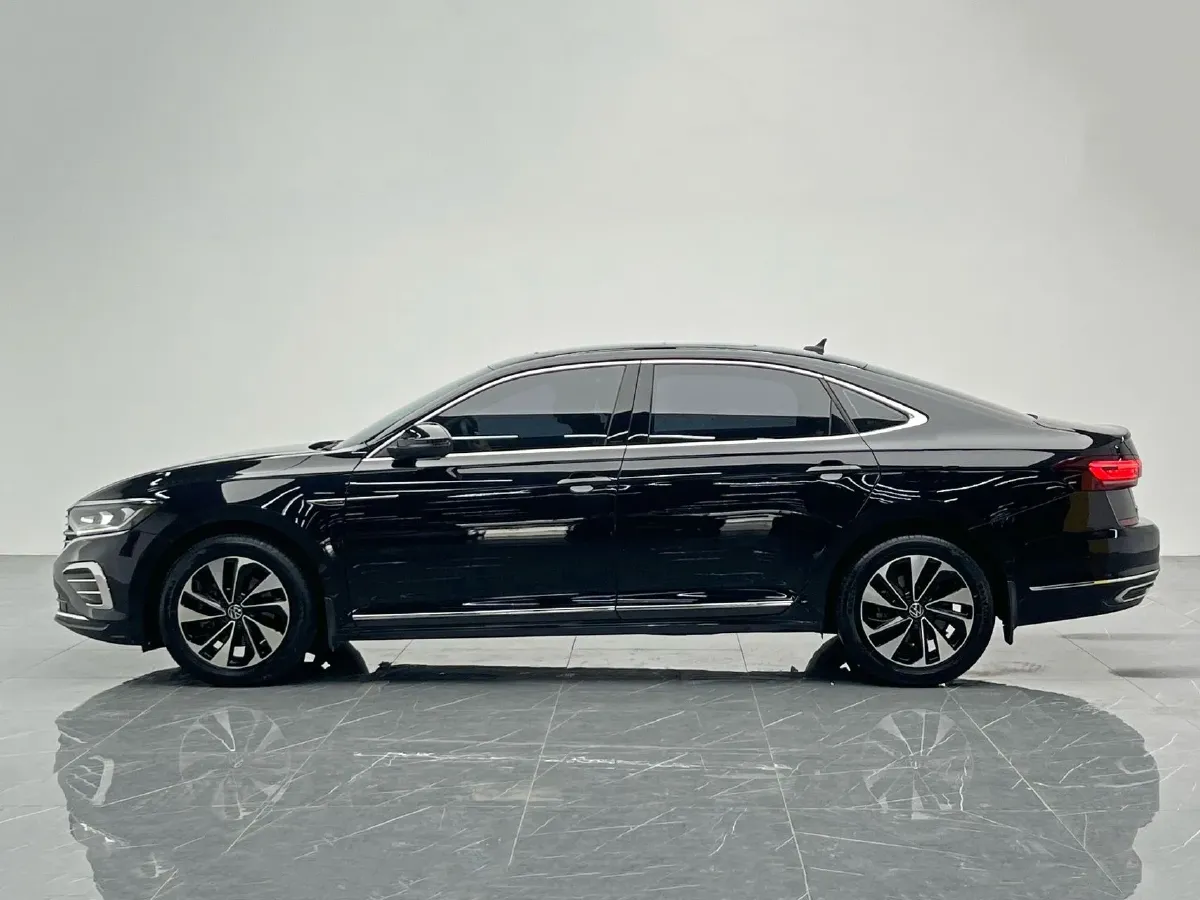 2023 Volkswagen Passat 2.0T 186HP L4 7DCT,autocango,china used car exporter,china ev exporter,chinese used car exporter,chinese used ev exporter