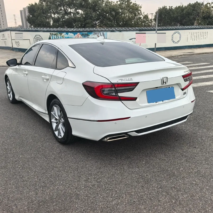 2022 Honda Accord 1.5T 194HP L4 CVT,autocango,china used car exporter,china ev exporter,chinese used car exporter,chinese used ev exporter