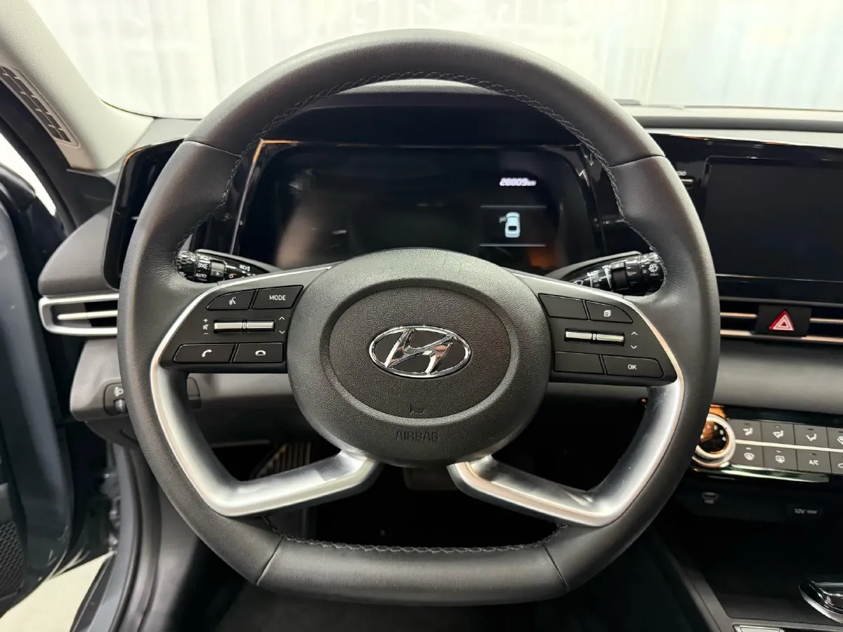 2021 Hyundai Elantra 1.5L 115HP L4 CVT,autocango,china used car exporter,china ev exporter,chinese used car exporter,chinese used ev exporter