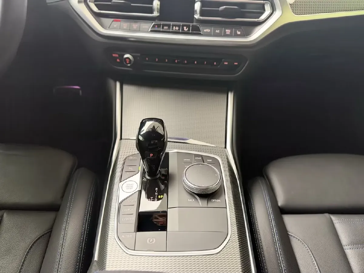 2022 BMW 2 Series 2.0T 184HP L4 8AT,autocango,china used car exporter,china ev exporter,chinese used car exporter,chinese used ev exporter