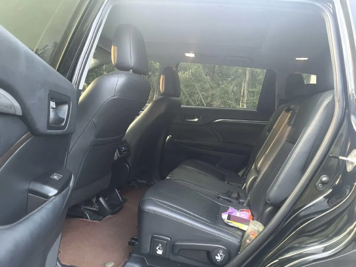 2021 Toyota Highlander 2.0T 220HP L4 6AT,autocango,china used car exporter,china ev exporter,chinese used car exporter,chinese used ev exporter