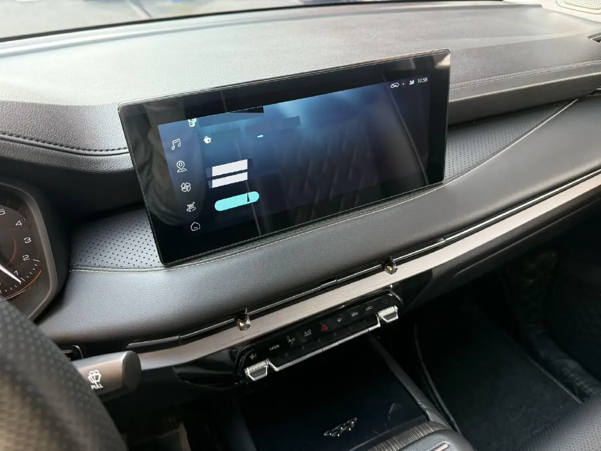 2022 Venucia T60 1.6L 126HP L4 CVT,autocango,china used car exporter,china ev exporter,chinese used car exporter,chinese used ev exporter