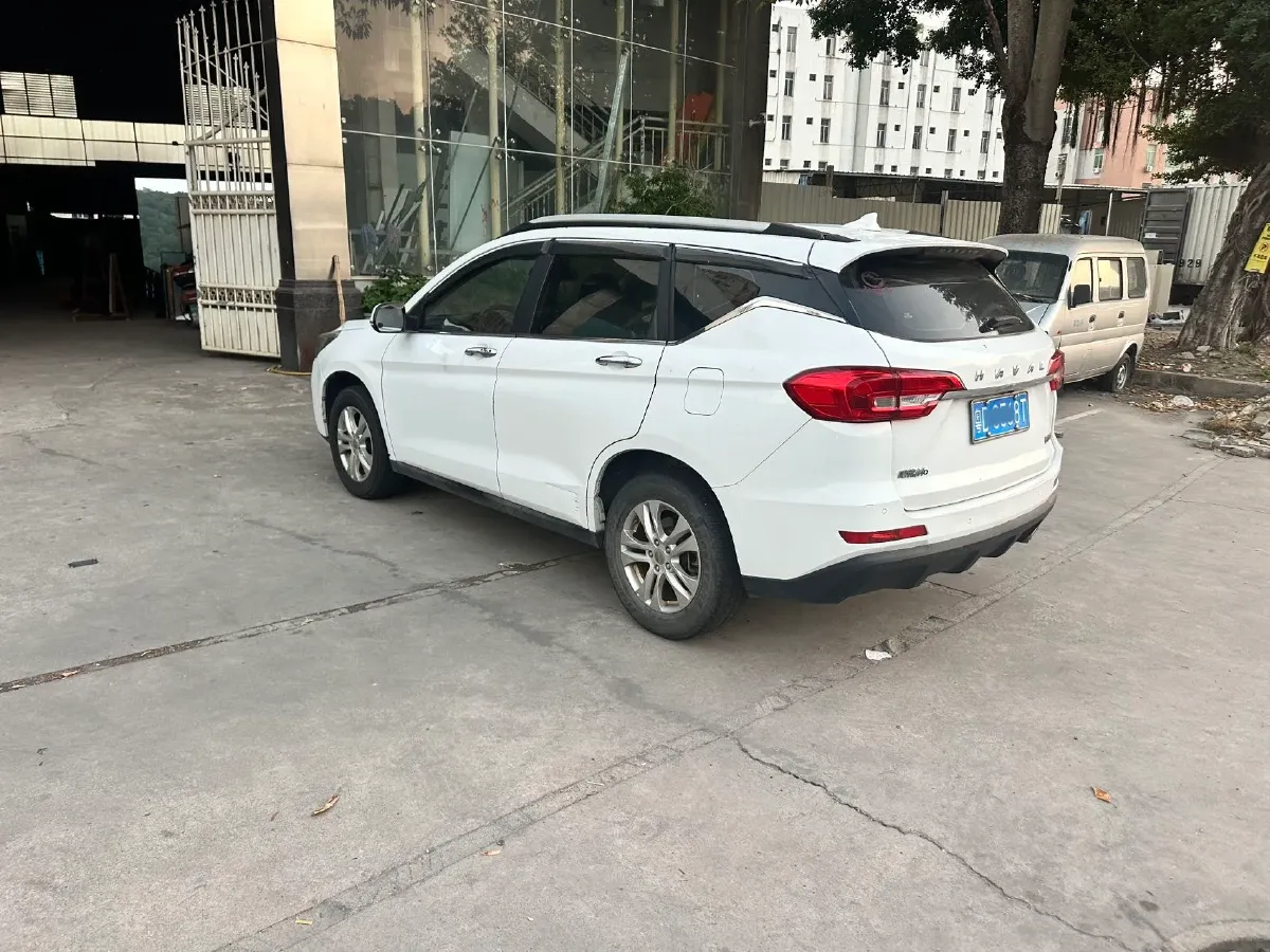2018 Haval M6 1.5T 150HP L4 7DCT,autocango,china used car exporter,china ev exporter,chinese used car exporter,chinese used ev exporter