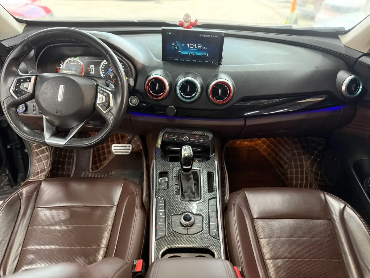 2017 WEY VV7 2.0T 234HP L4 7DCT,autocango,china used car exporter,china ev exporter,chinese used car exporter,chinese used ev exporter