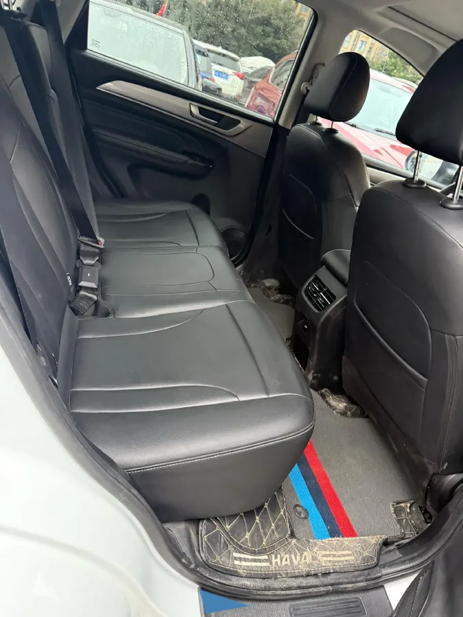 2021 Haval M6 1.5T 150HP L4 7DCT,autocango,china used car exporter,china ev exporter,chinese used car exporter,chinese used ev exporter