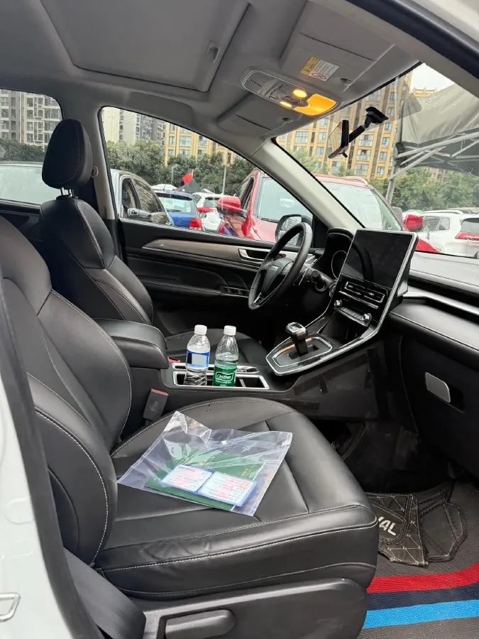 2021 Haval M6 1.5T 150HP L4 7DCT,autocango,china used car exporter,china ev exporter,chinese used car exporter,chinese used ev exporter