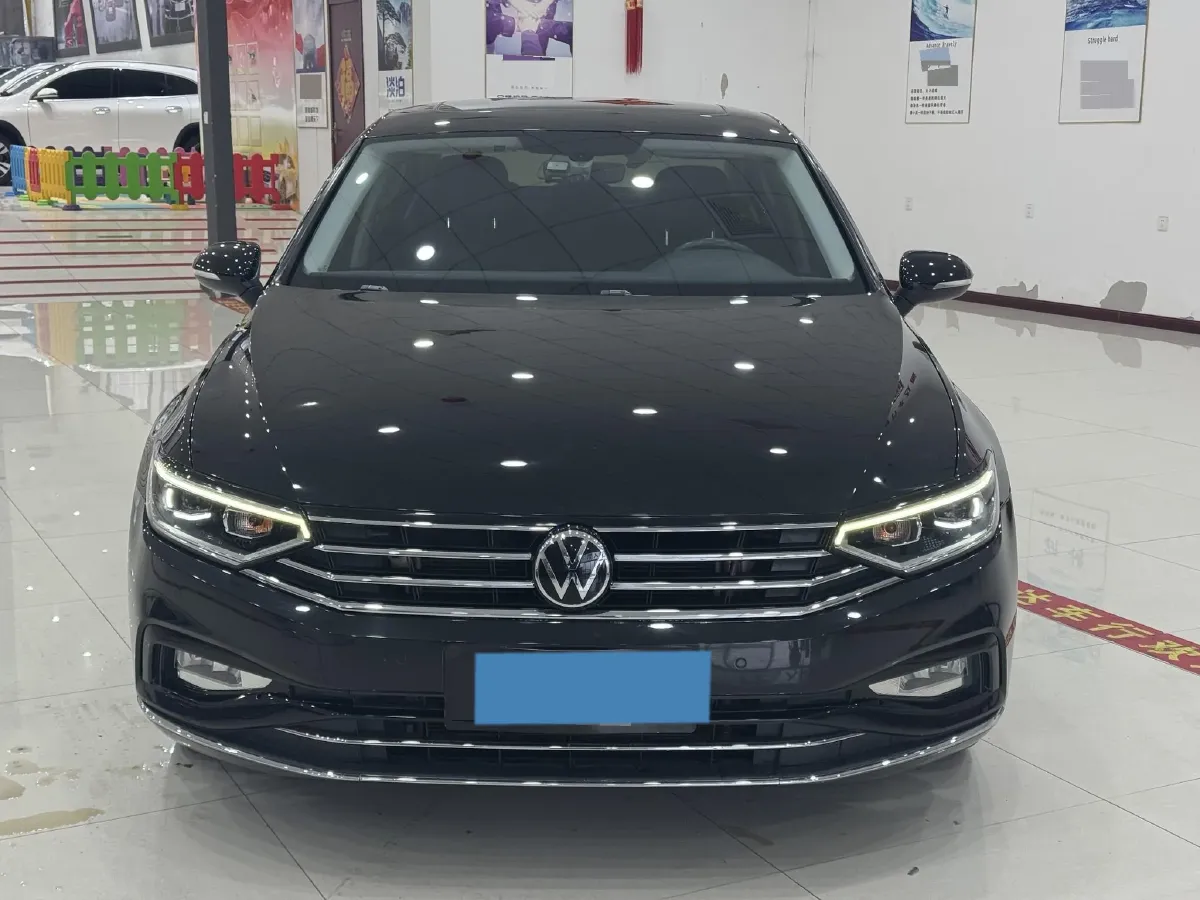 2020 Volkswagen Magotan 2.0T 186HP L4 7DCT,autocango,china used car exporter,china ev exporter,chinese used car exporter,chinese used ev exporter