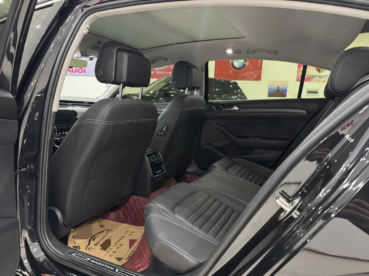 2020 Volkswagen Magotan 2.0T 186HP L4 7DCT,autocango,china used car exporter,china ev exporter,chinese used car exporter,chinese used ev exporter