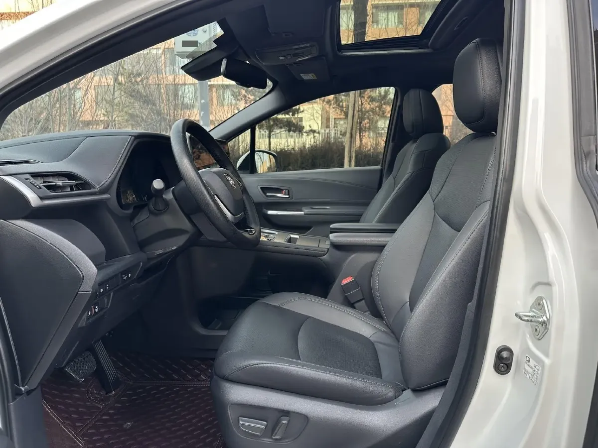 2021 Toyota Sienna 2.5L 192HP L4 E-CVT Hybrid,autocango,china used car exporter,china ev exporter,chinese used car exporter,chinese used ev exporter