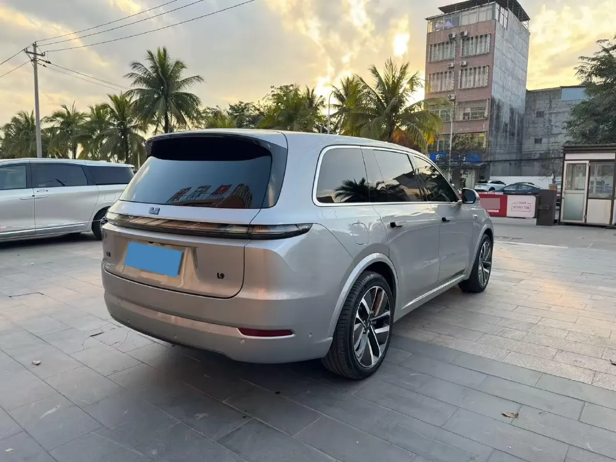 2022 Li L9 Range Extended 154HP REEV 42.6KWH,autocango,china used car exporter,china ev exporter,chinese used car exporter,chinese used ev exporter