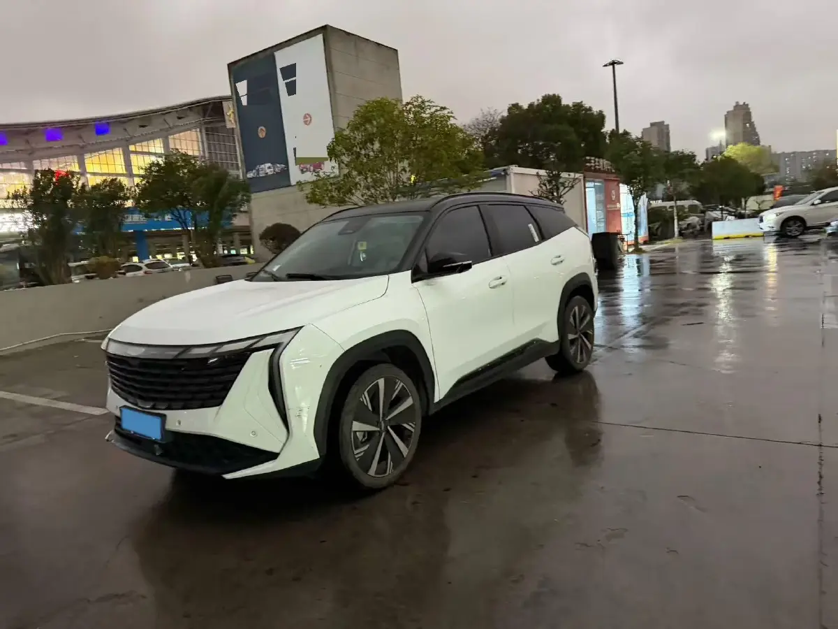 2023 Geely StarRay 1.5T 181HP L4 7DCT