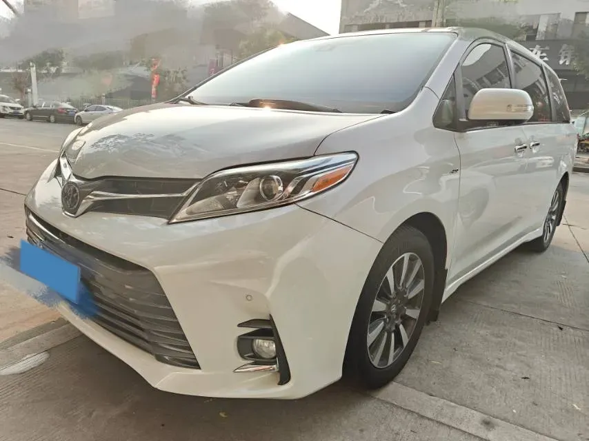 2019 Toyota Camry 2.0L 178HP L4 CVT,autocango,china used car exporter,china ev exporter,chinese used car exporter,chinese used ev exporter