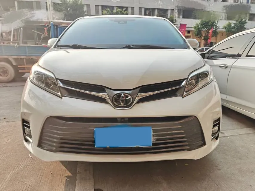 2019 Toyota Camry 2.0L 178HP L4 CVT,autocango,china used car exporter,china ev exporter,chinese used car exporter,chinese used ev exporter