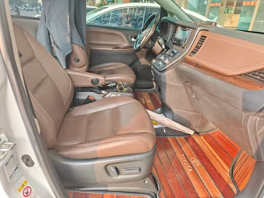 2019 Toyota Camry 2.0L 178HP L4 CVT,autocango,china used car exporter,china ev exporter,chinese used car exporter,chinese used ev exporter