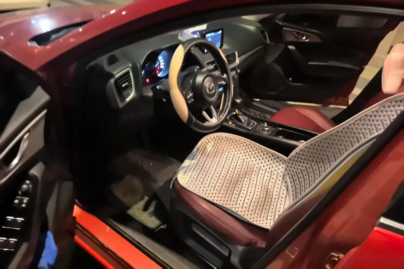 2017 Mazda 3 Axela 1.5L 117HP L4 6AT,autocango,china used car exporter,china ev exporter,chinese used car exporter,chinese used ev exporter