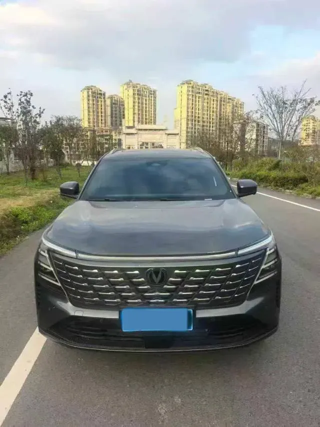 2025 ChangAn CS75 Plus 1.5T 192HP L4 8AT,autocango,china used car exporter,china ev exporter,chinese used car exporter,chinese used ev exporter