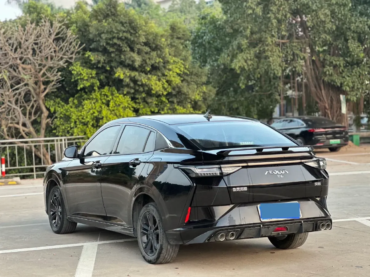 2023 DongFeng Aeolus YiXuan 1.5L 125HP L4 6DCT,autocango,china used car exporter,china ev exporter,chinese used car exporter,chinese used ev exporter