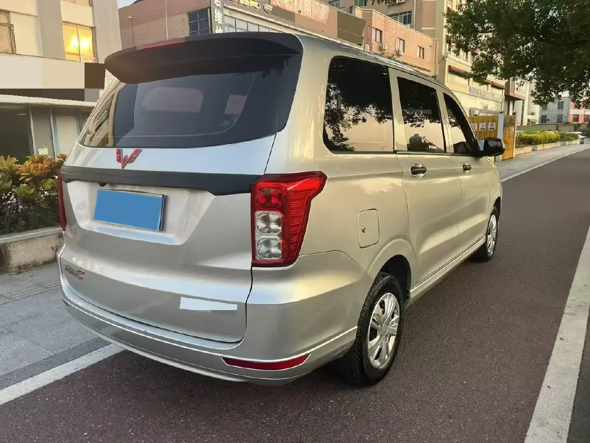 2021 WuLing RongGuang New Truck 1.5L 99HP L4 5MT,autocango,china used car exporter,china ev exporter,chinese used car exporter,chinese used ev exporter