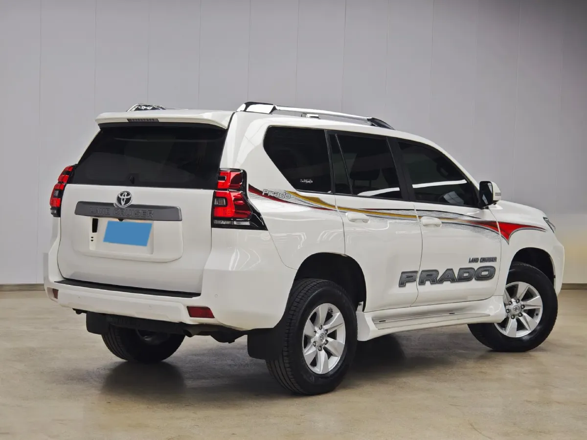 2020 Toyota Yaris 1.6T 261HP L3 6MT,autocango,china used car exporter,china ev exporter,chinese used car exporter,chinese used ev exporter