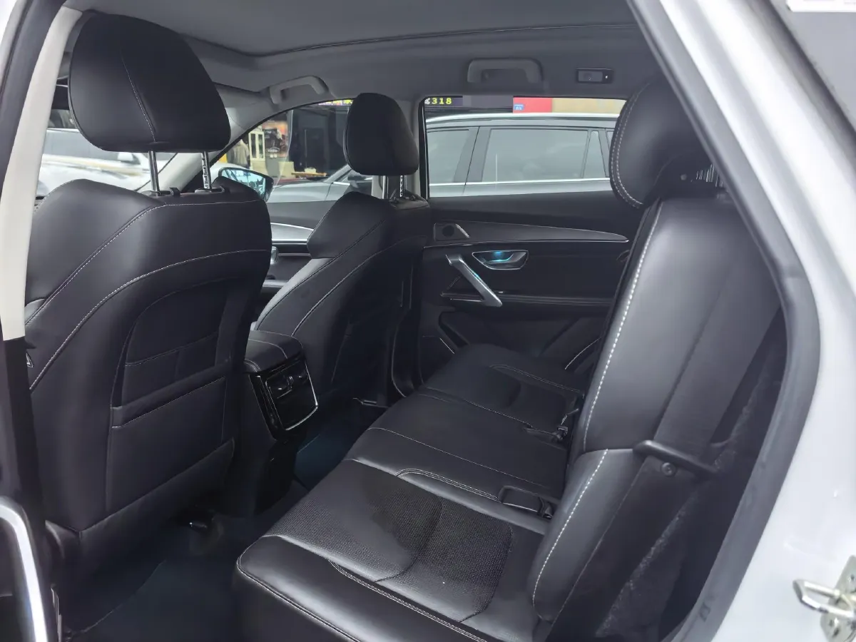 2021 Haval H6 2.0T 224HP L4 7DCT,autocango,china used car exporter,china ev exporter,chinese used car exporter,chinese used ev exporter