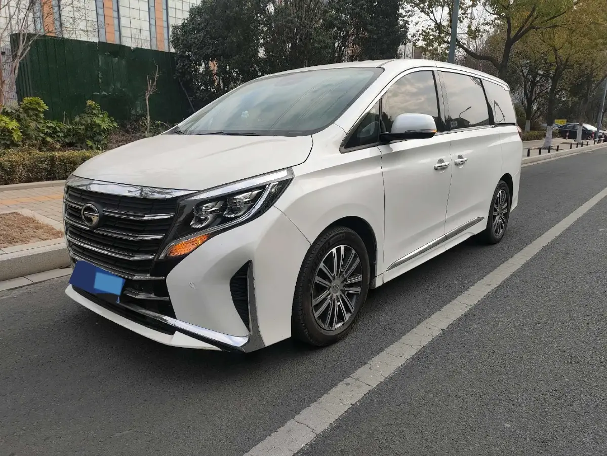2021 GAC Trumpchi M8 2.0T 252HP L4 8AT