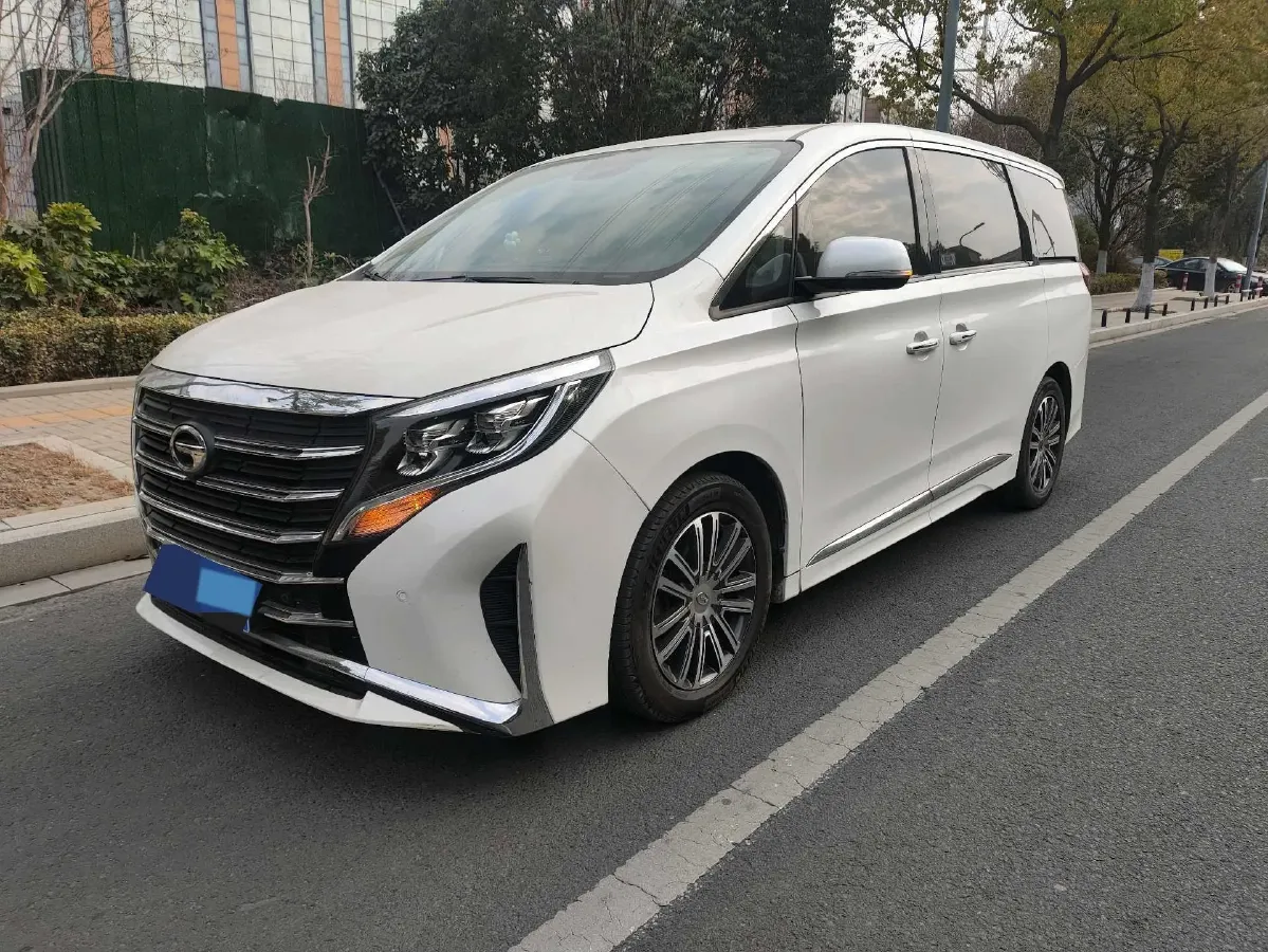 2021 GAC Trumpchi M8 2.0T 252HP L4 8AT,autocango,china used car exporter,china ev exporter,chinese used car exporter,chinese used ev exporter