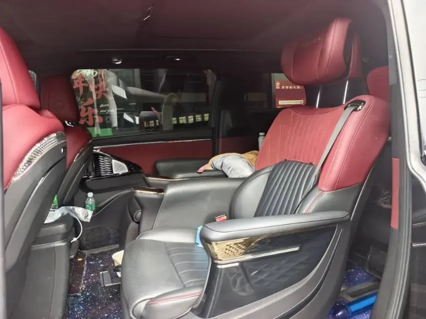 2023 GAC Trumpchi M8 2.0T 190HP L4 E-CVT Hybrid,autocango,china used car exporter,china ev exporter,chinese used car exporter,chinese used ev exporter