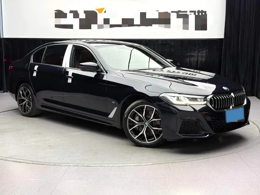 2023 BMW 5 Series 2.0T 245HP L4 8AT,autocango,china used car exporter,china ev exporter,chinese used car exporter,chinese used ev exporter