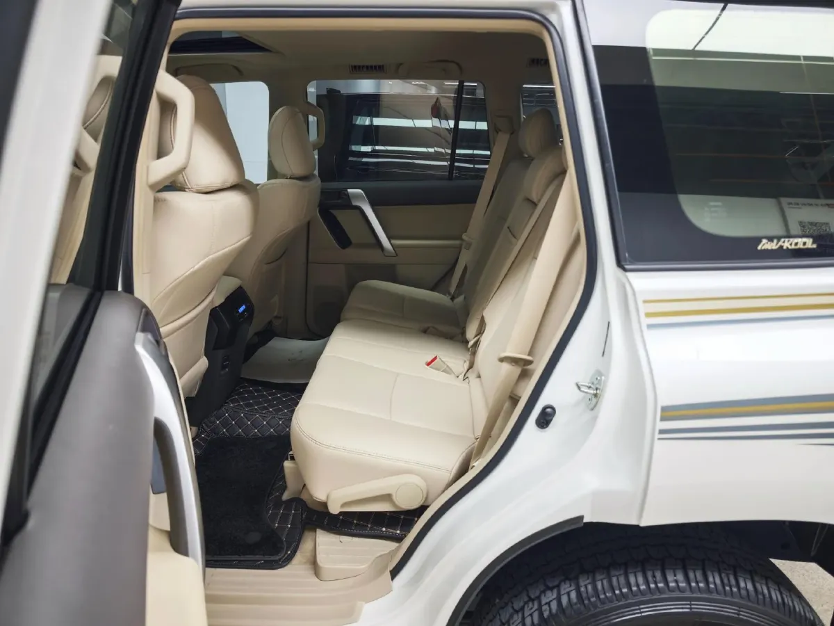 2023 Iveco DeYi 2.5T 122HP L4 6AT,autocango,china used car exporter,china ev exporter,chinese used car exporter,chinese used ev exporter