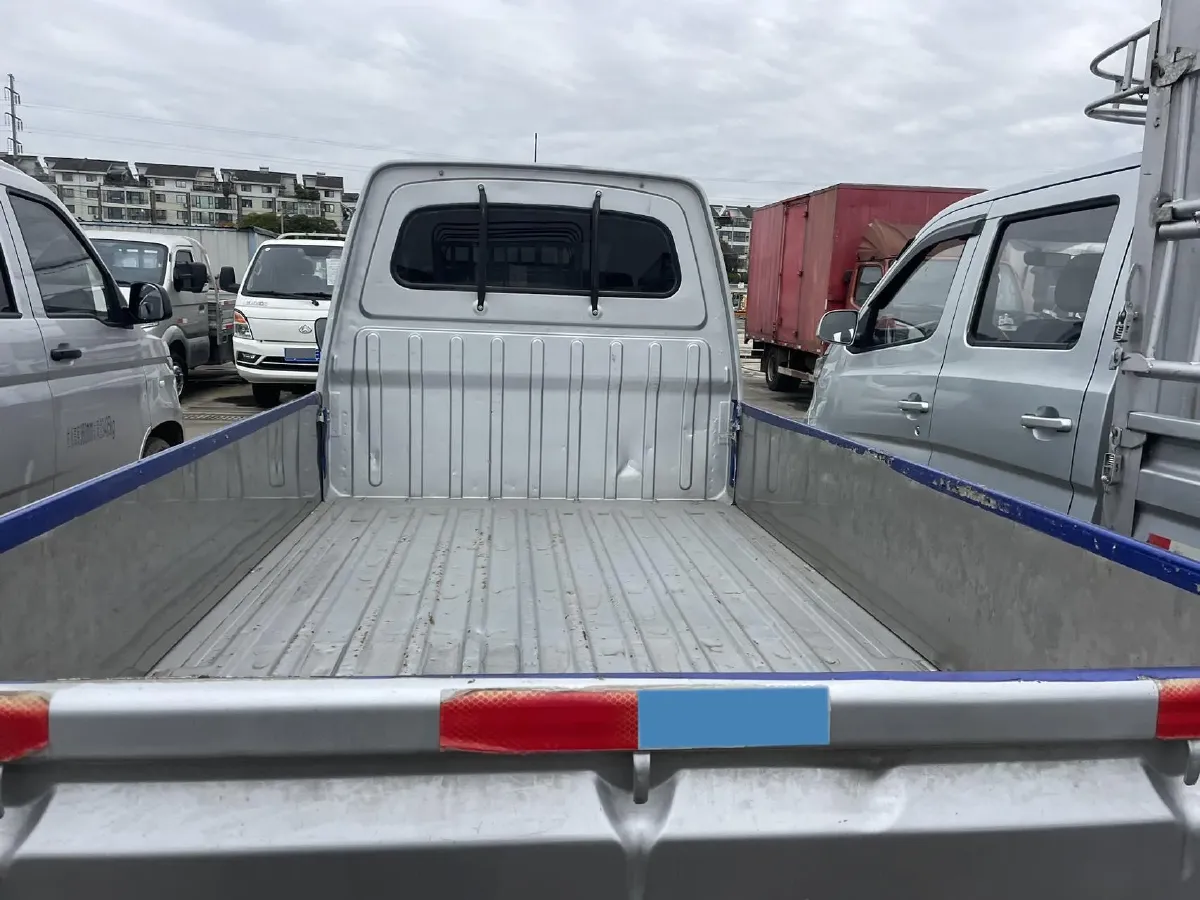 2023 WuLing ZhiGuang Mini Truck 1.5L 102HP L4 5MT,autocango,china used car exporter,china ev exporter,chinese used car exporter,chinese used ev exporter