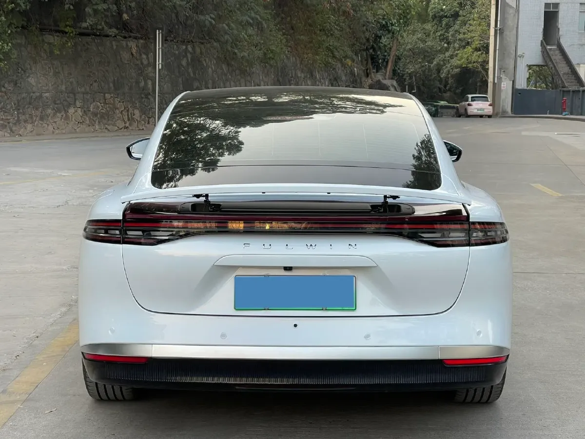 2025 Fulwin FulwinA9L 1.5T 156HP L4 1DHT PHEV,autocango,china used car exporter,china ev exporter,chinese used car exporter,chinese used ev exporter