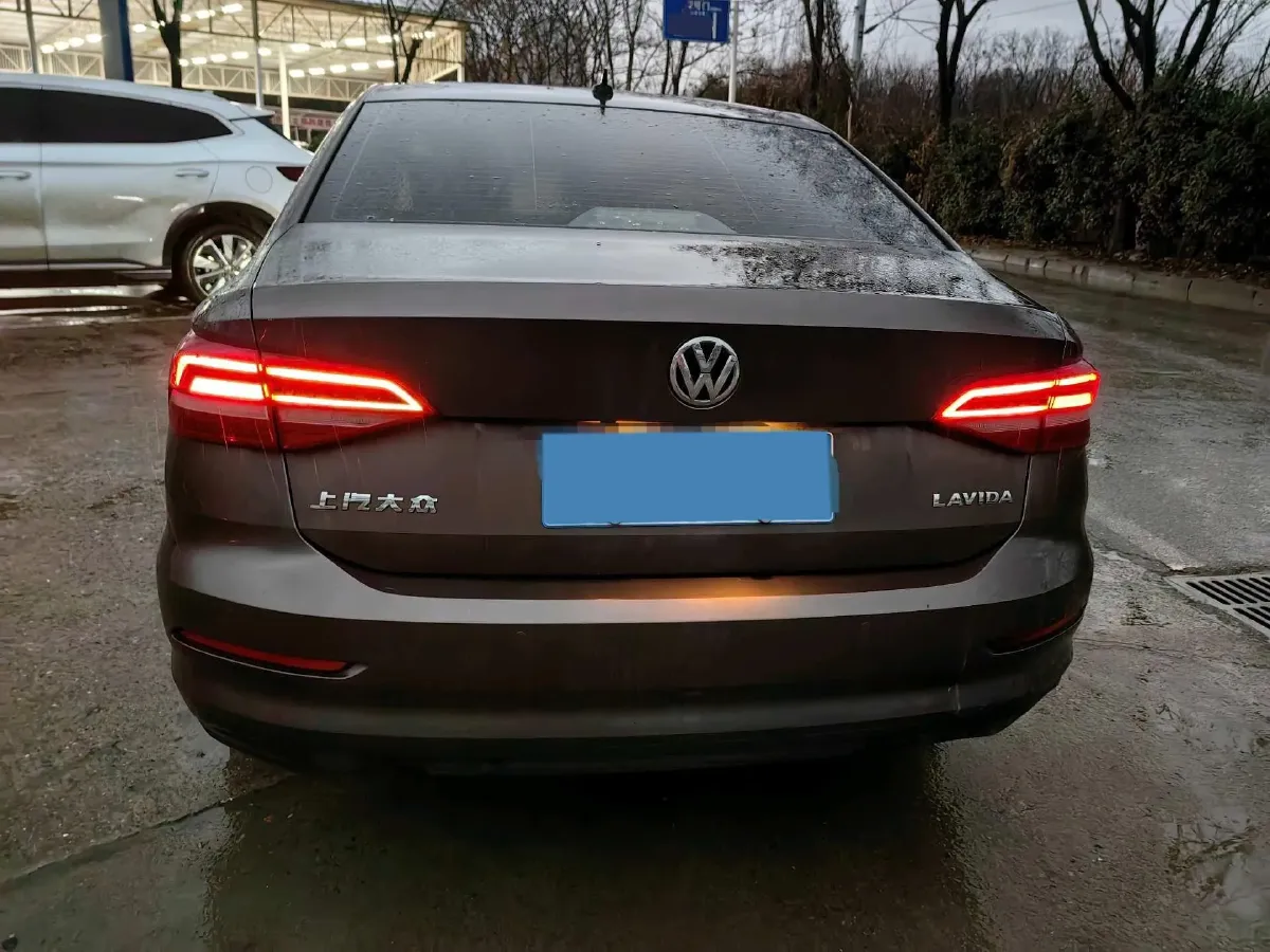 2018 Landwind XiaoYao 1.5T 163HP L4 CVT,autocango,china used car exporter,china ev exporter,chinese used car exporter,chinese used ev exporter