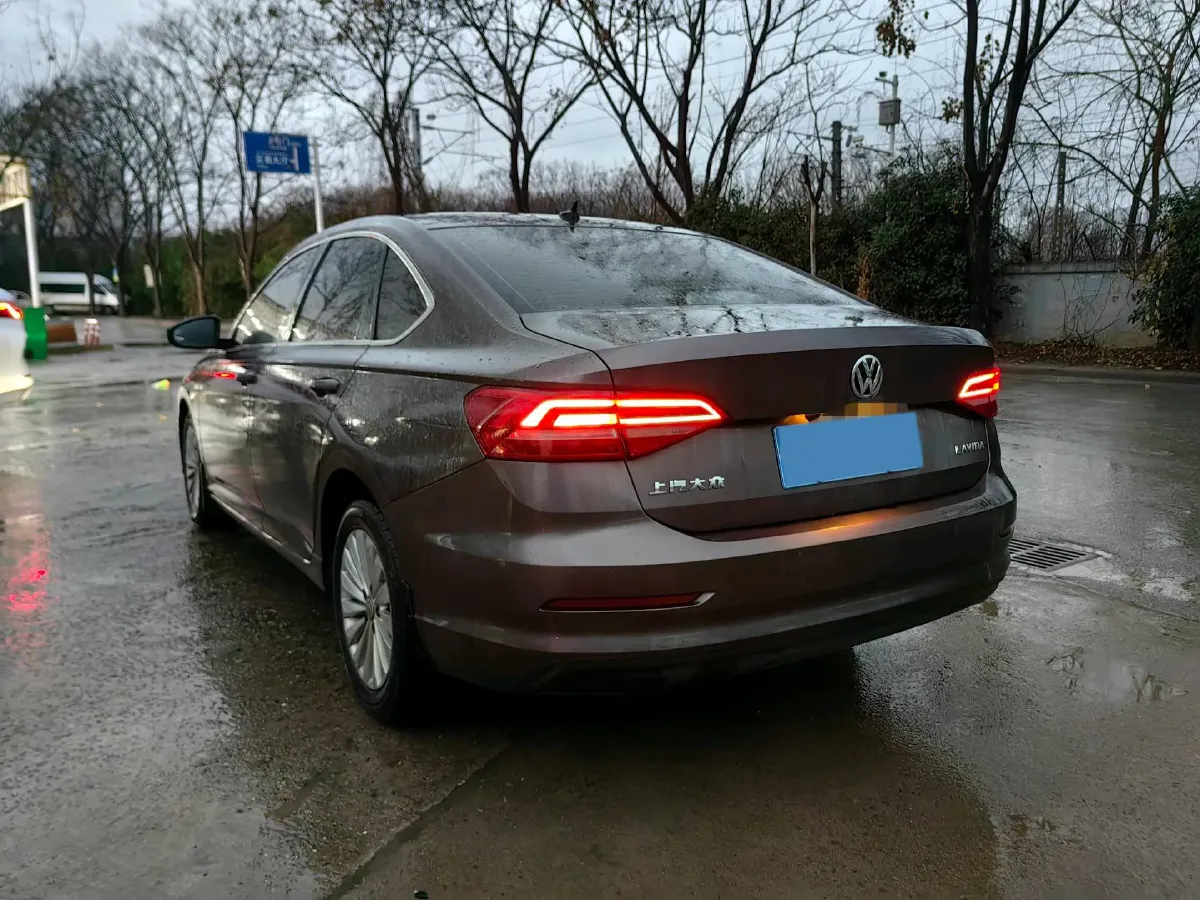 2018 Landwind XiaoYao 1.5T 163HP L4 CVT,autocango,china used car exporter,china ev exporter,chinese used car exporter,chinese used ev exporter