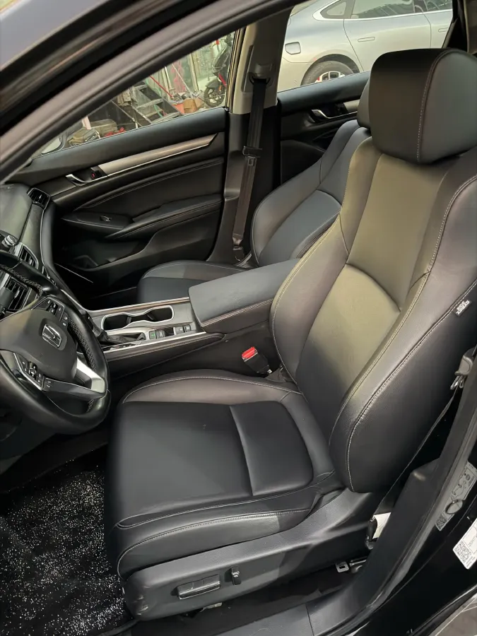 2021 Honda Accord 1.5T 194HP L4 CVT,autocango,china used car exporter,china ev exporter,chinese used car exporter,chinese used ev exporter