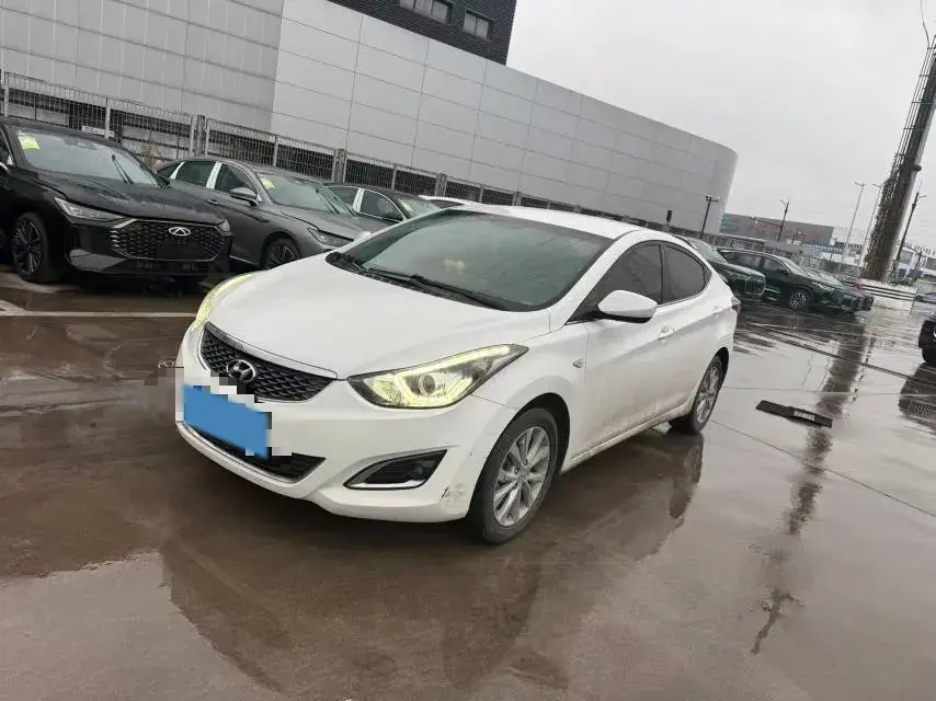 2016 Hyundai Elantra 1.6L 128HP L4 6AT