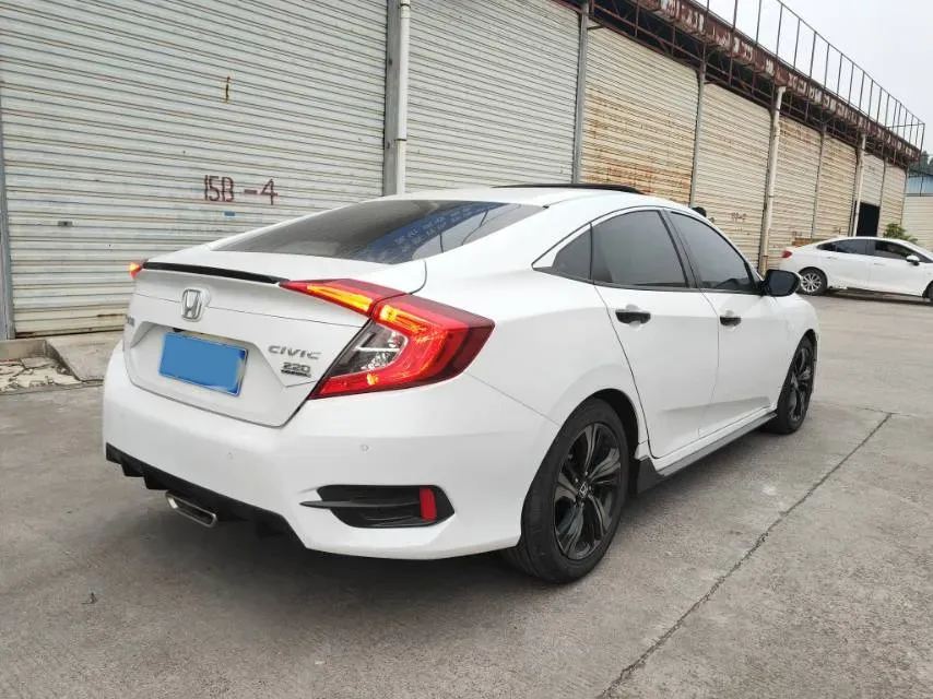 2019 Honda Civic 1.5T 177HP L4 CVT,autocango,china used car exporter,china ev exporter,chinese used car exporter,chinese used ev exporter