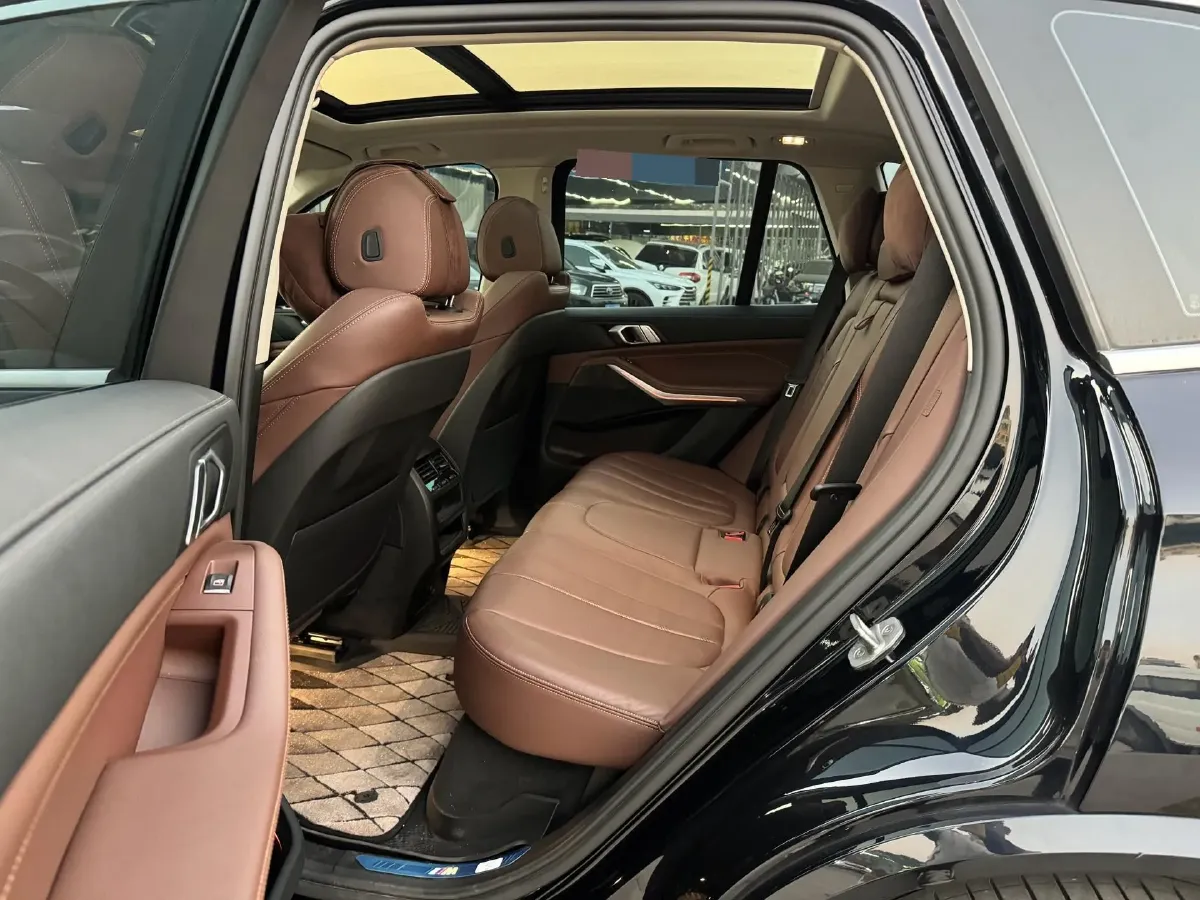 2021 BMW X5 2.0T 265HP L4 8AT,autocango,china used car exporter,china ev exporter,chinese used car exporter,chinese used ev exporter