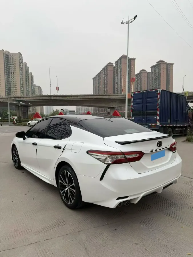 2018 Toyota Camry 2.0L 169HP L4 6AT,autocango,china used car exporter,china ev exporter,chinese used car exporter,chinese used ev exporter
