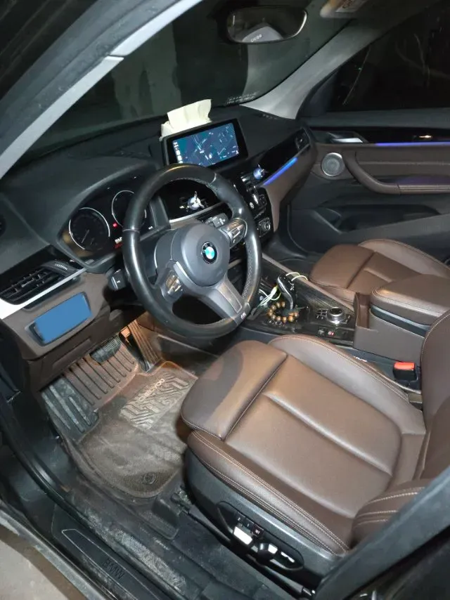 2021 BMW X1 2.0T 192HP L4 7DCT,autocango,china used car exporter,china ev exporter,chinese used car exporter,chinese used ev exporter